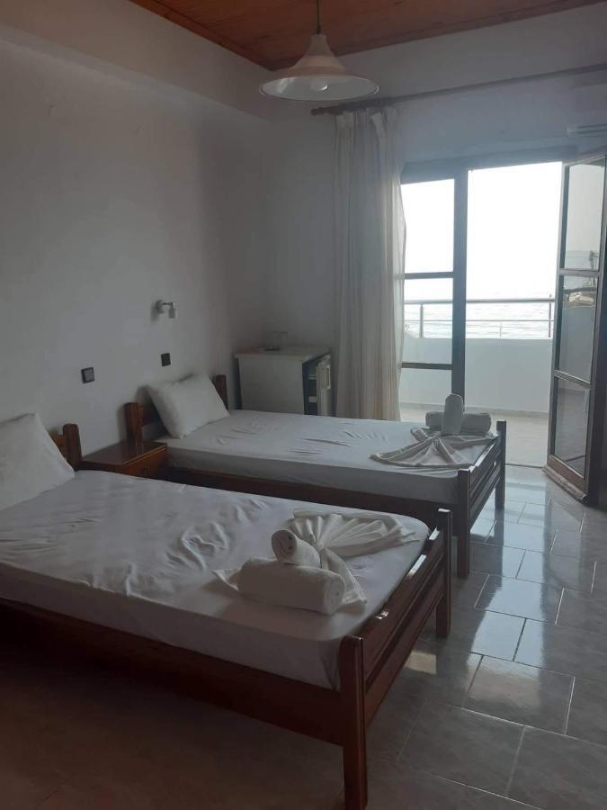 Tarra Hotel Agia Roumeli Buitenkant foto