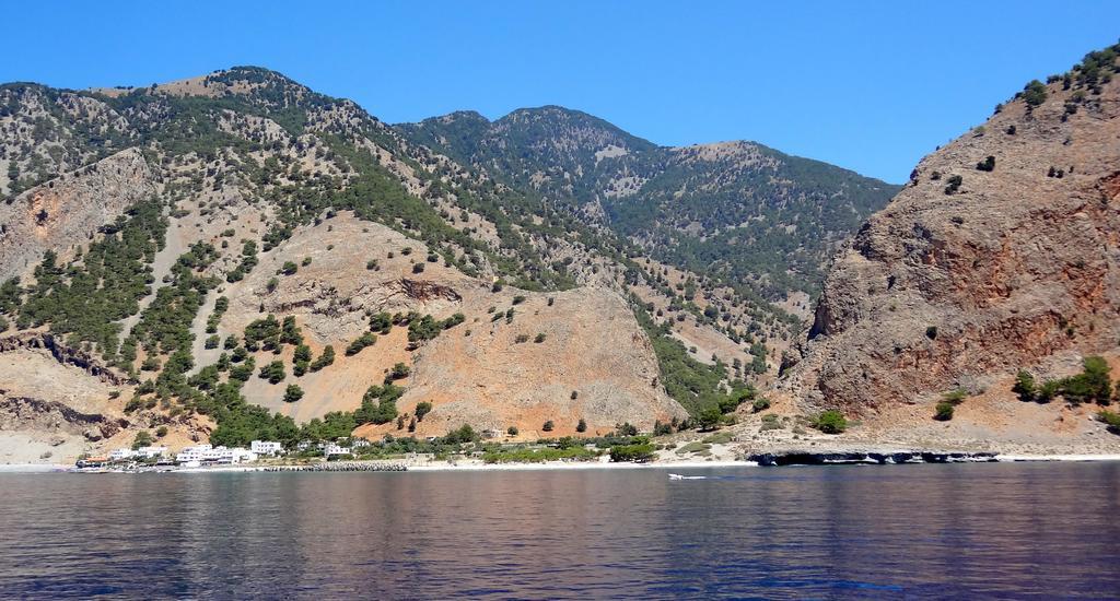 Tarra Hotel Agia Roumeli Buitenkant foto